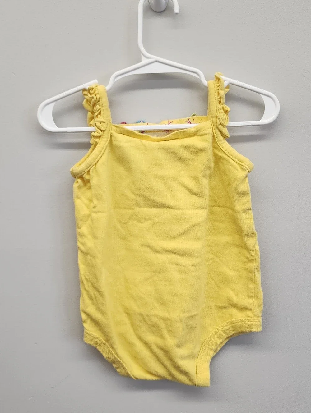 Faded Glory Baby Girls Yellow Floral Ruffle Bodysuit 6-9M Y2K 100% Cotton